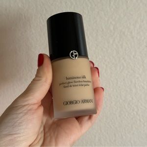 Giorgio Armani Luminous Silk Foundation